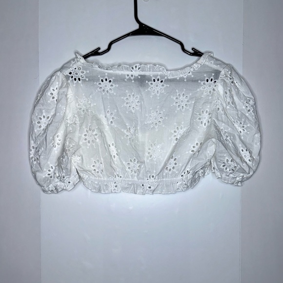 Princess Polly white Olympia eyelet detail ultra cropped puff sleeve top size 8 - Picture 5 of 6